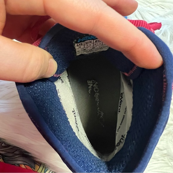 HOKA Tor ultra hi RARE high top athletes boots - Picture 4 of 10